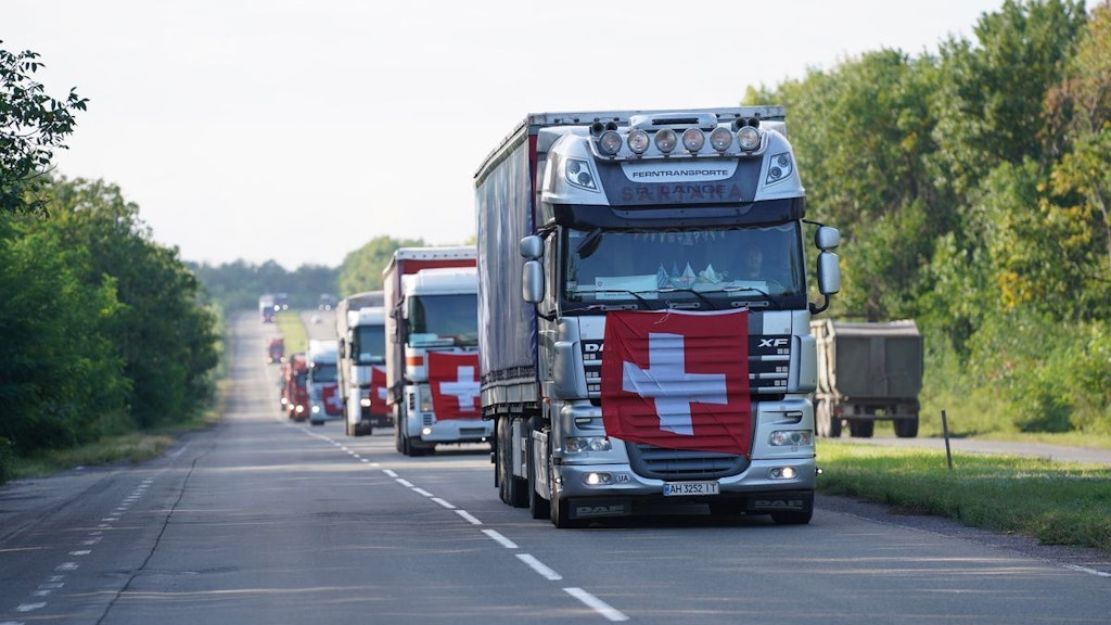 Humanitarian convoy in eastern Ukraine