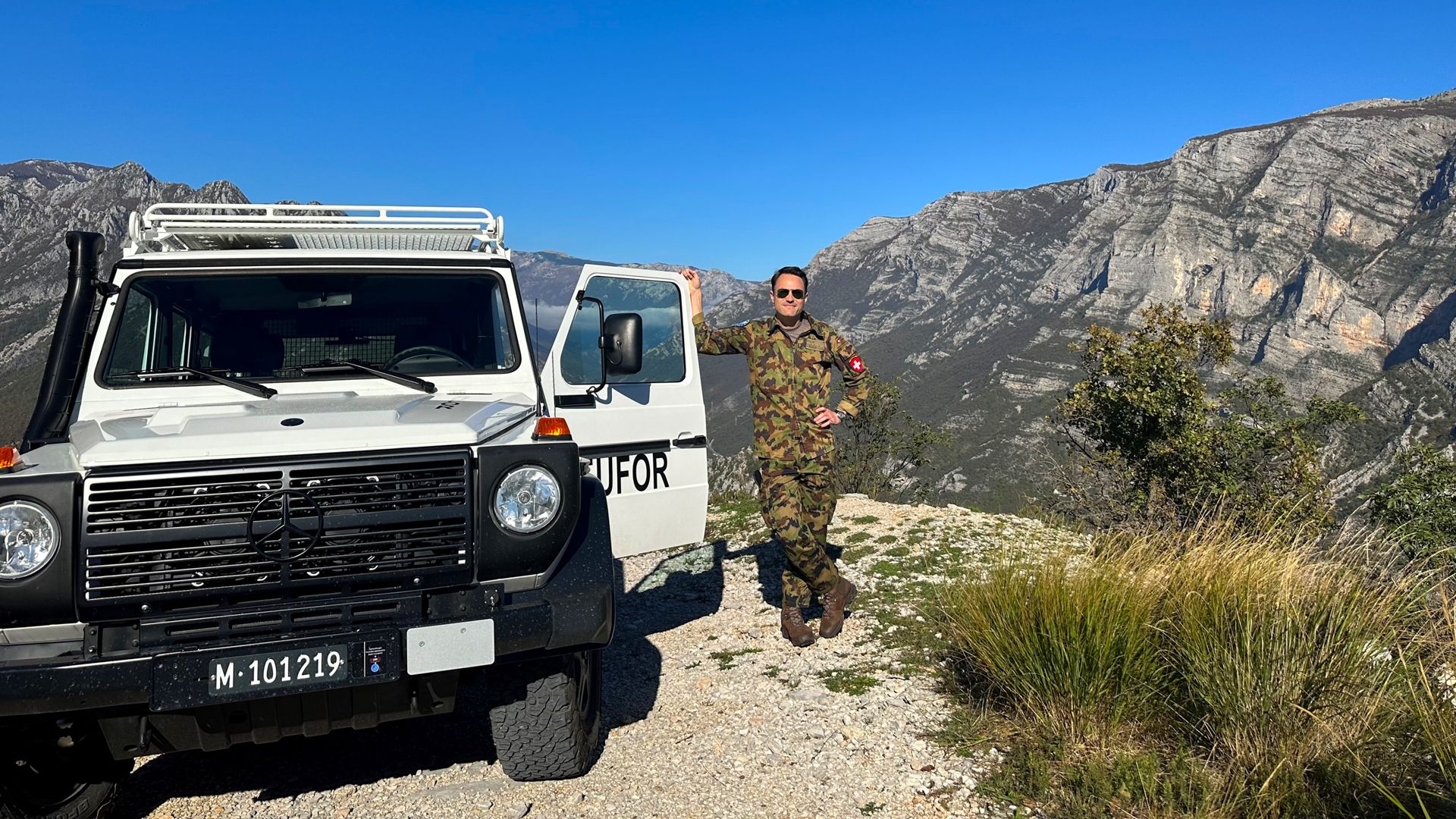 L’officier spécialiste Lucas Renaud en patrouille dans la région de Drežnica, au nord de Mostar. 