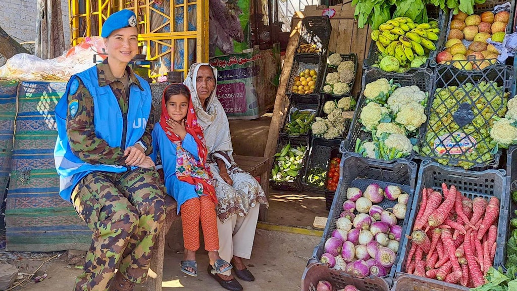 L’ONU est présente au Cachemire depuis 75 ans déjà et depuis 2012, l’Armée suisse soutient la mission avec trois militaires. Dans les régions où la culture patriarcale est fortement marquée par la tradition, les pacificatrices ont accès à la population féminine, ce qui est extrêmement important pour l’évaluation de la situation actuelle.