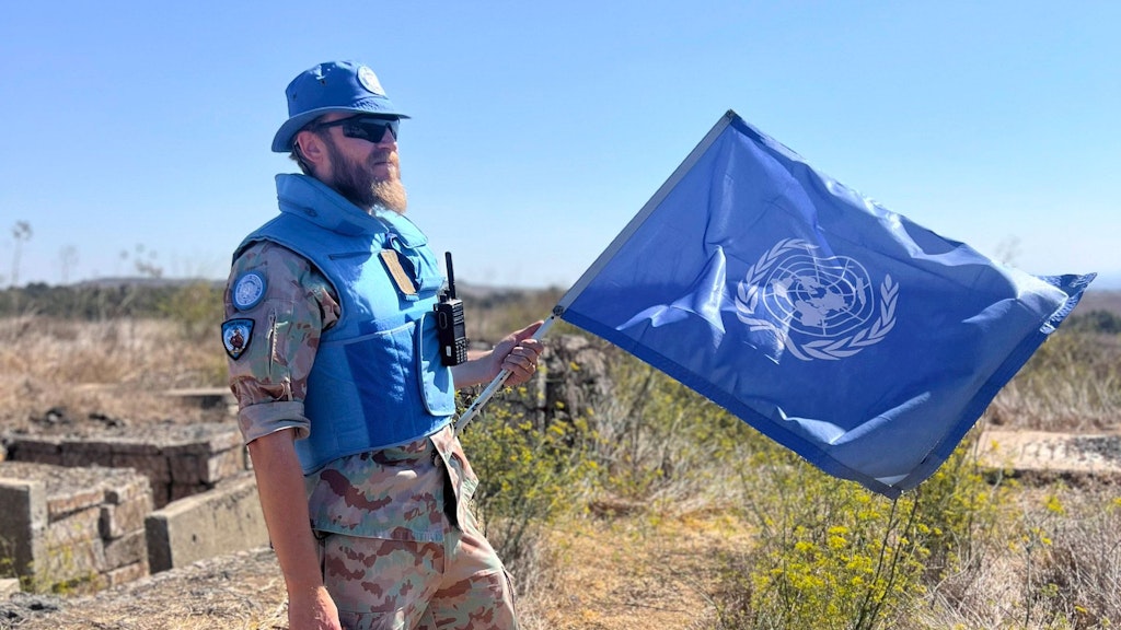 Major Sandro Abderhalden ist regelmässig auf Patrouille – hier zu Beobachtungs- und Rapportierzwecken auf dem Golan nahe der Alpha-Linie in der entmilitarisierten Zone, die Teil der mobilen Operationen ist.
