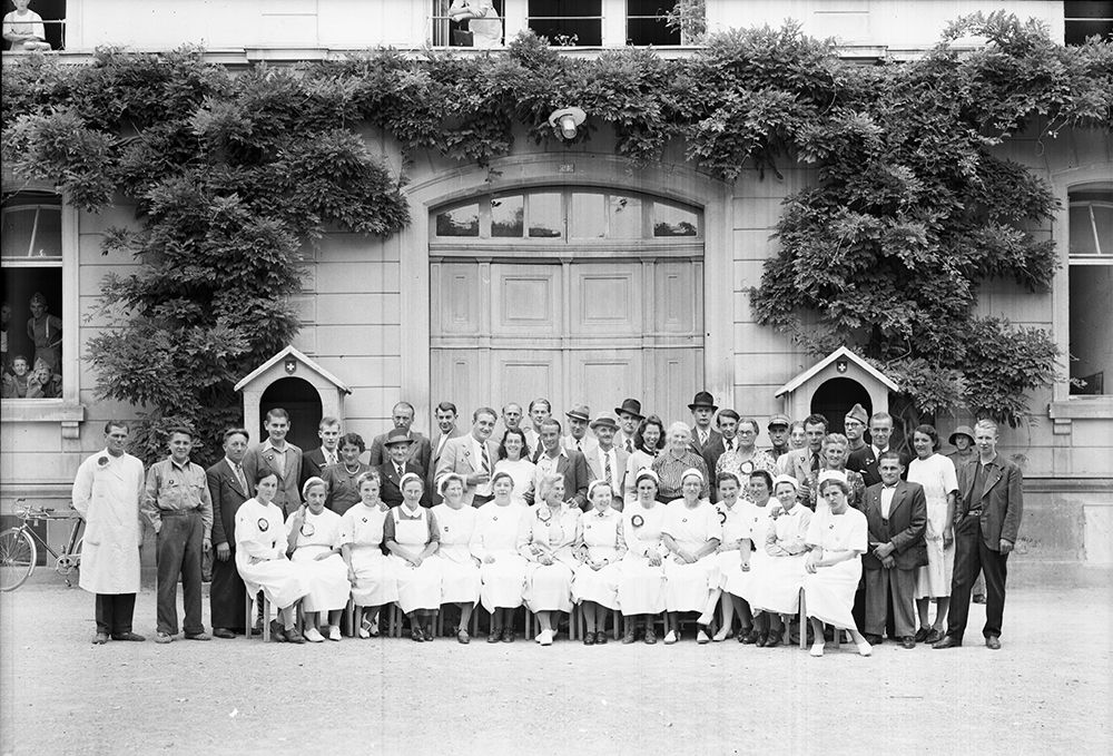Hospitalisierte ehemalige Konzentrationslagerinsassen, Notspital in der Kaserne, Herisau, 1945, Fotograf: Werner Schoch