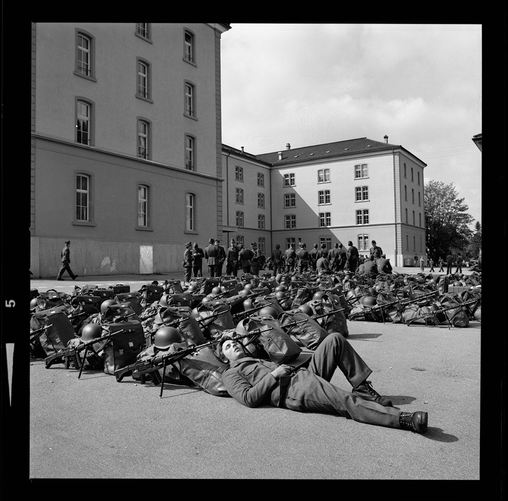 Herisau, Kaserne, schlafender Rekrut, Einrücken, Ausrüstung, ca. 1980-ca. 1984, Fotograf: Toni Küng