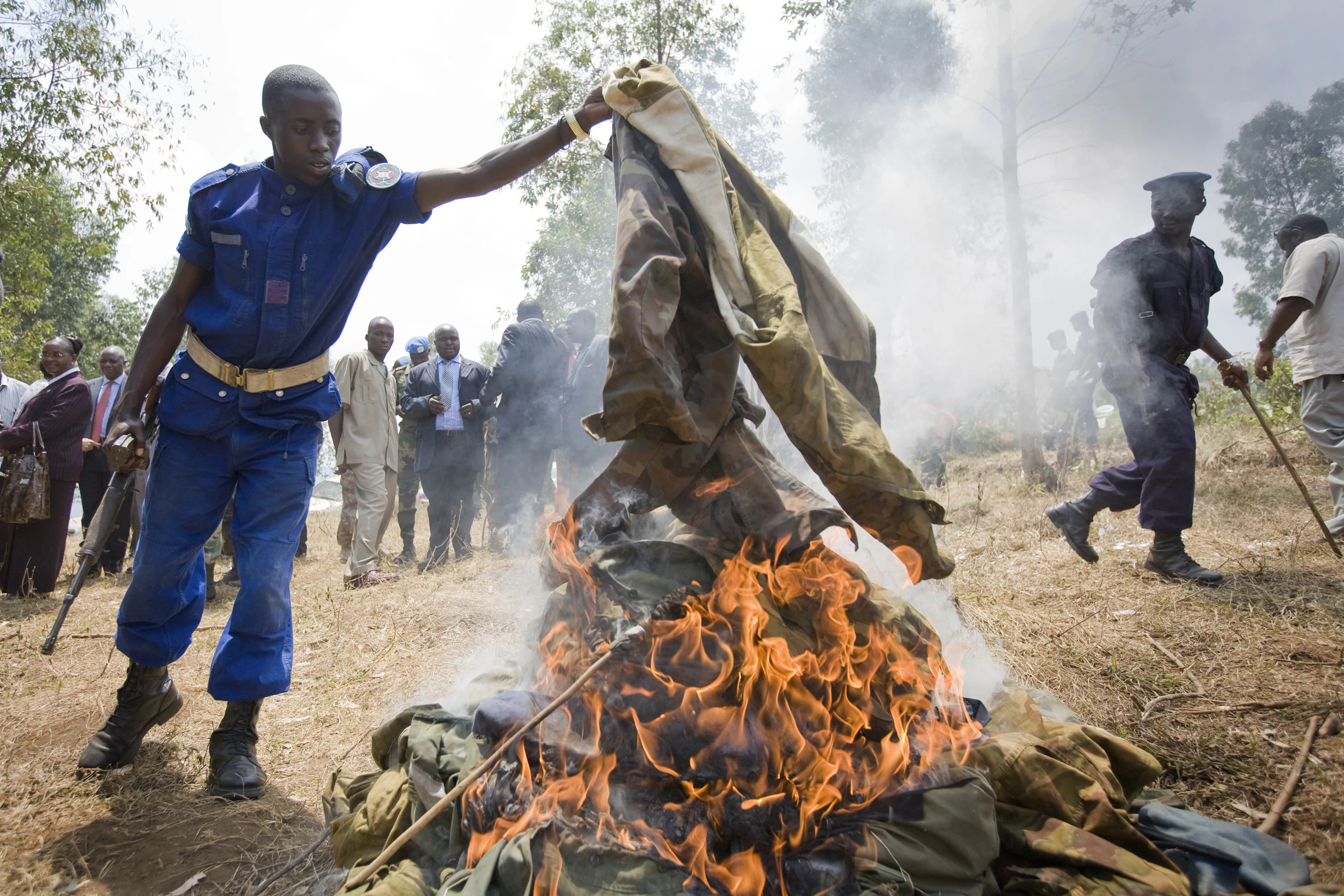 Fermeture officielle du site de rassemblement FNL de Rugazy en presence de Mr. Zenenga, directeur de la division Afrique 2, le 10 aout 2009. © Sylvain Liechti