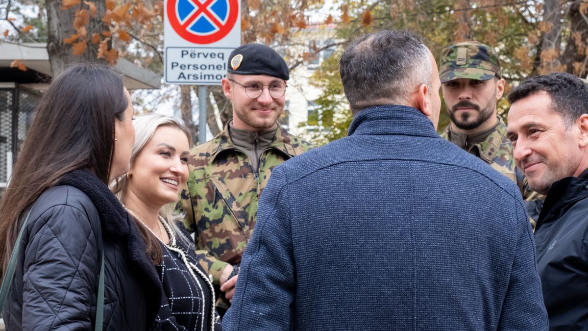 Die Arbeit der LMT geht also weit über die reine Beobachtung hinaus: Sie schafft Verbindungen, fördert das Verständnis und ist Teil des täglichen Lebens in der Region. 