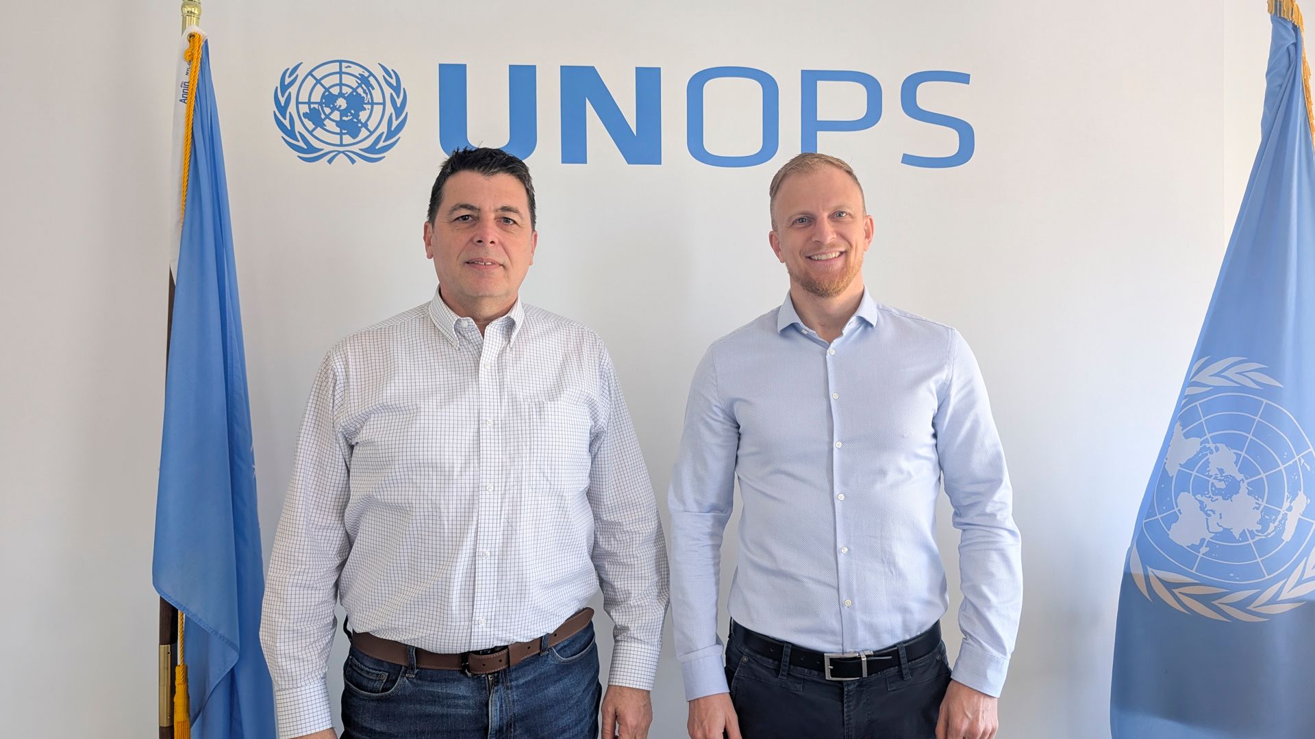 Markus Rüegg (links im Bild) und Beat Koller setzen ihr Know-how zugunsten von UN Office for Project Services Peace and Security Cluster (UNOPS PSC) am UNO-Hauptquartier in New York ein.