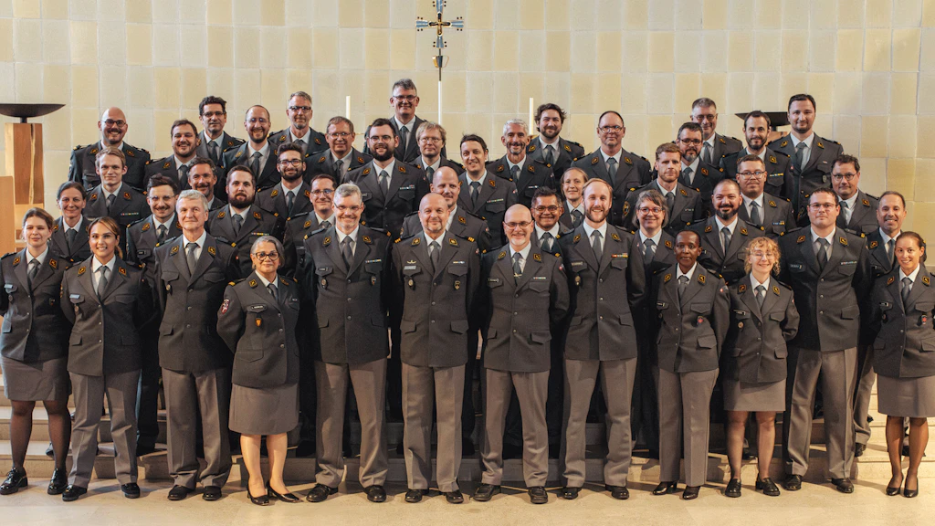 Gruppenbild der neu aufgenommenen Armeeseelsorgenden