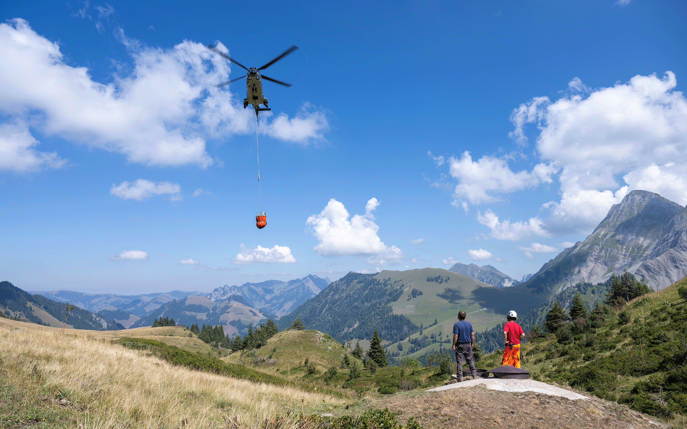 Wassertransport im Kanton Fribourg im August 2022. ©VBS/DDPS, Jonas Kambli