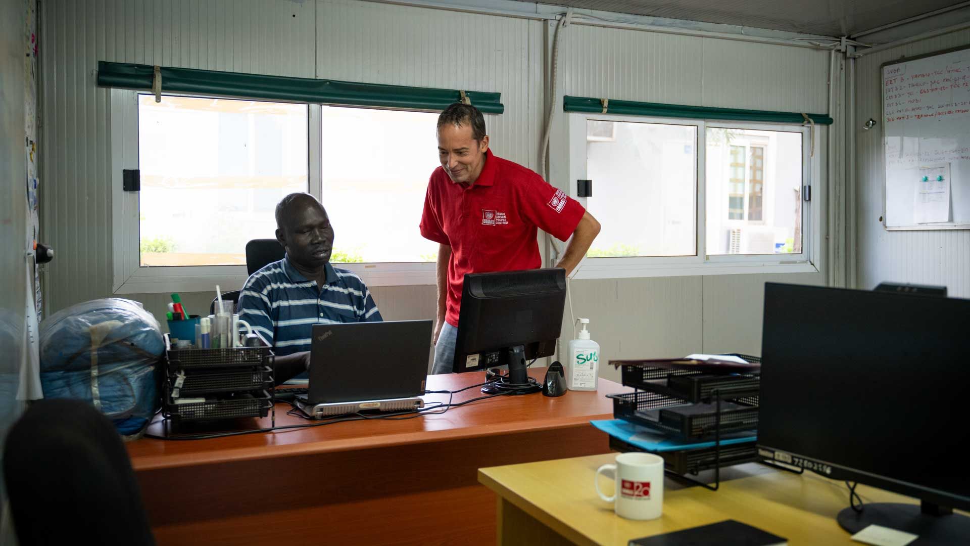 Three members of the Swiss Armed Forces are also deployed as peacekeepers in South Sudan. They serve as a staff officer in the field of situational analysis and assessment, as well as logistics and database specialists for UNMAS in the area of mine action.