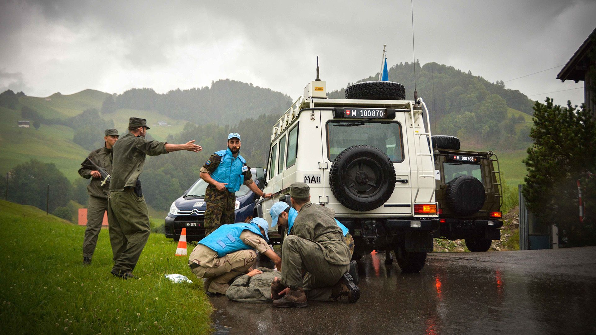 The SWISSINT Training Centre is in charge of mission-specific training of Swiss military personnel for voluntary service abroad in peacekeeping operations. To ensure target oriented training, the Training Centre has a staff that is operationally experienced and proficient in several languages. The operation-specific training sequences are checked and evaluated after each course to ensure that theoretical knowledge and practical skills for peacekeeping operations abroad are taught as effectively as possible. Some courses provide the option to study topics surrounding peace support and are also open to civilians and guests from abroad. Furthermore, a specific security-training course is offered once a year to civilian partners such as international organisations (IOs), governmental organisations (GOs) and non-governmental organisations (NGOs). The SWISSINT Training Centre is an accredited «Partnership Training and Education Centre».