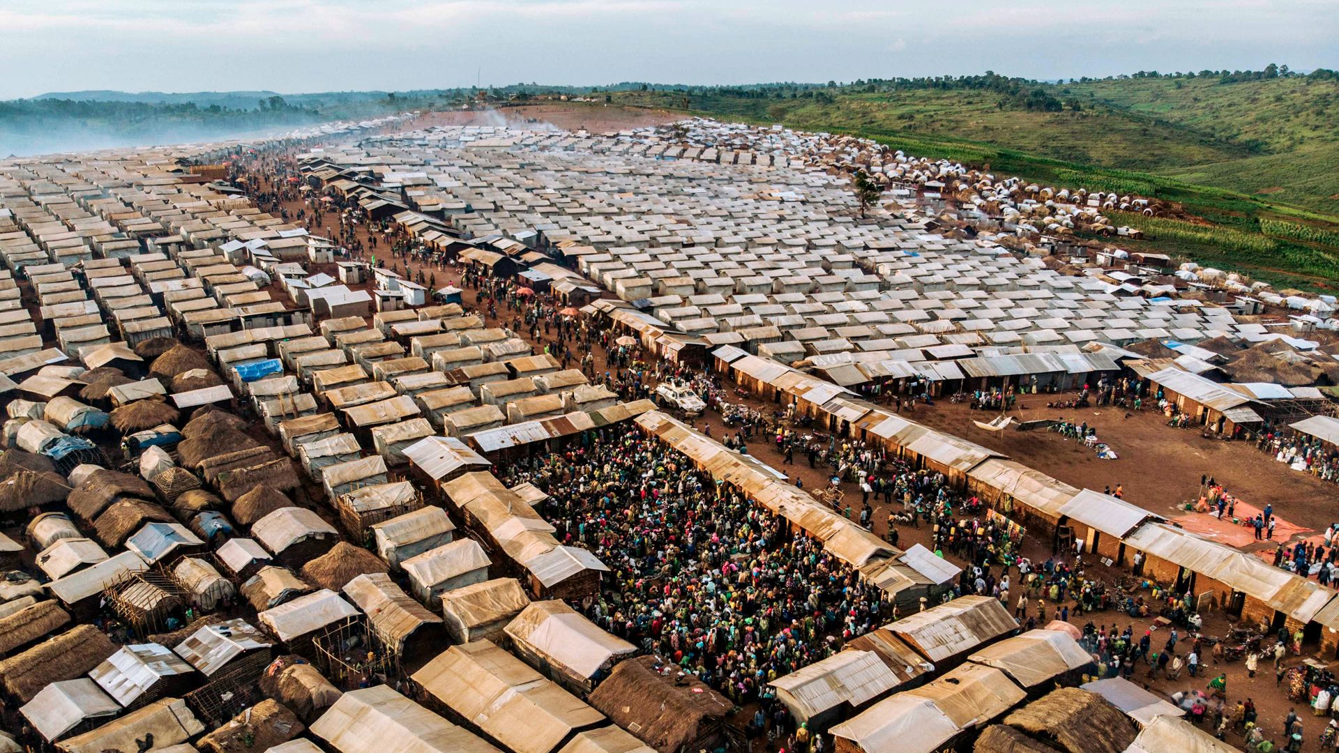 De nombreuses personnes ont fui les villages des zones de conflit dans l’est de la République démocratique du Congo. Des dizaines de milliers de personnes vivent dans le camp d’accueil pour personnes déplacées de Rhoo, dans la province d’Ituri au nord-est (décembre 2021).