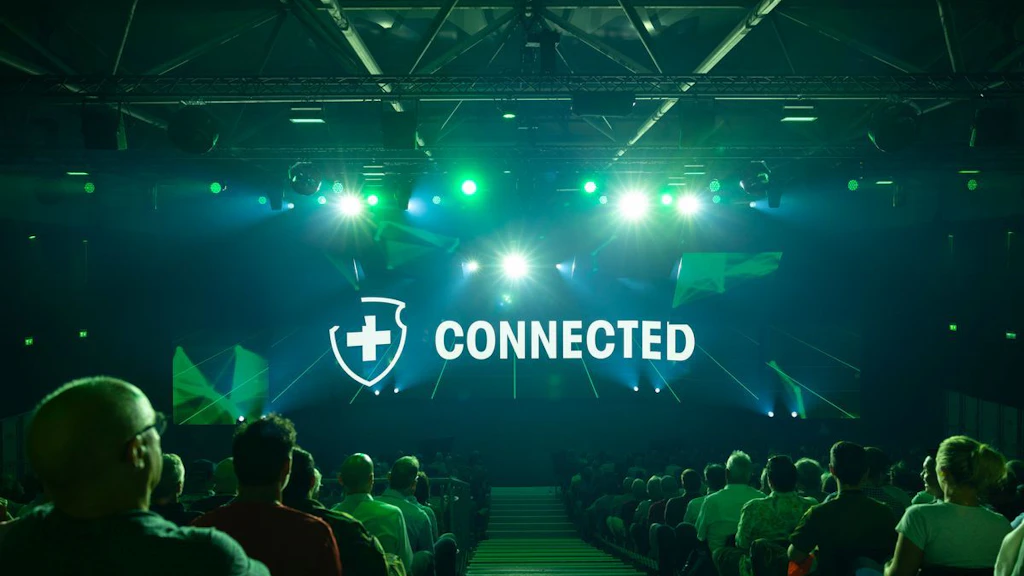 Le spectacle présenté à l’Arena pour l’événement CONNECTED a une chance de remporter le XAVER Award 2024. Et ton vote peut nous aider à ramener cette distinction à la maison !