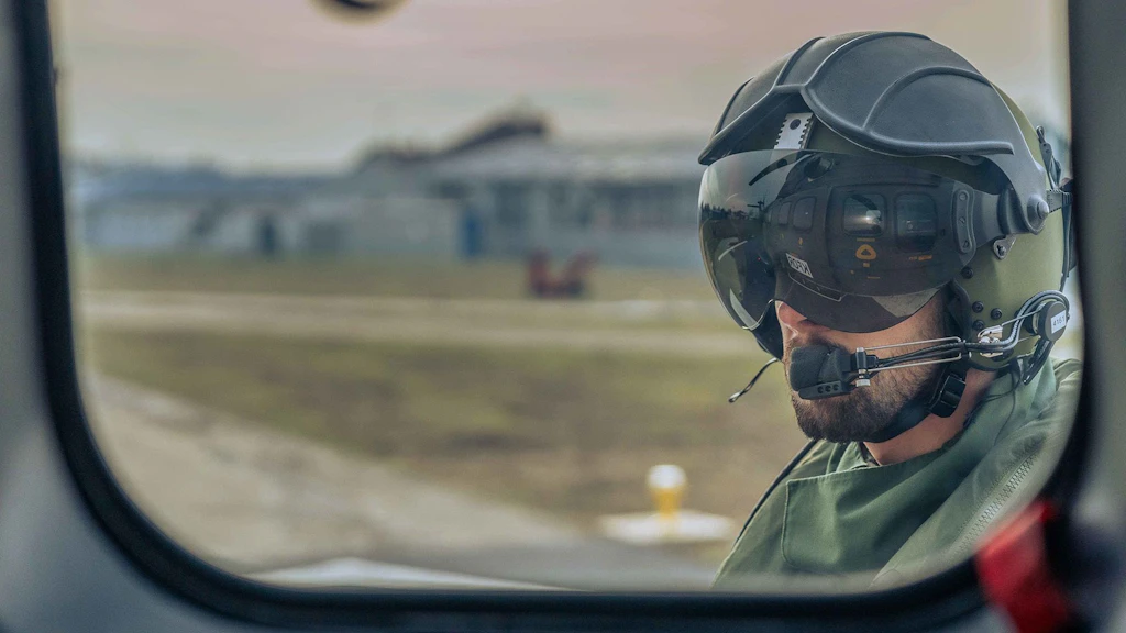 «Dingo», en tant que loadmaster à la SWISSCOY.
